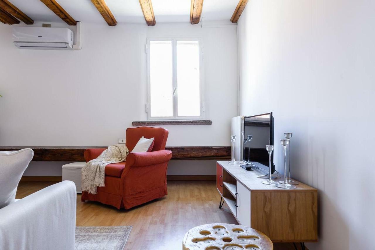 Altido Cozy Apt For 4 Close To Basilica Di Sant'Ambrogio Milan Extérieur photo